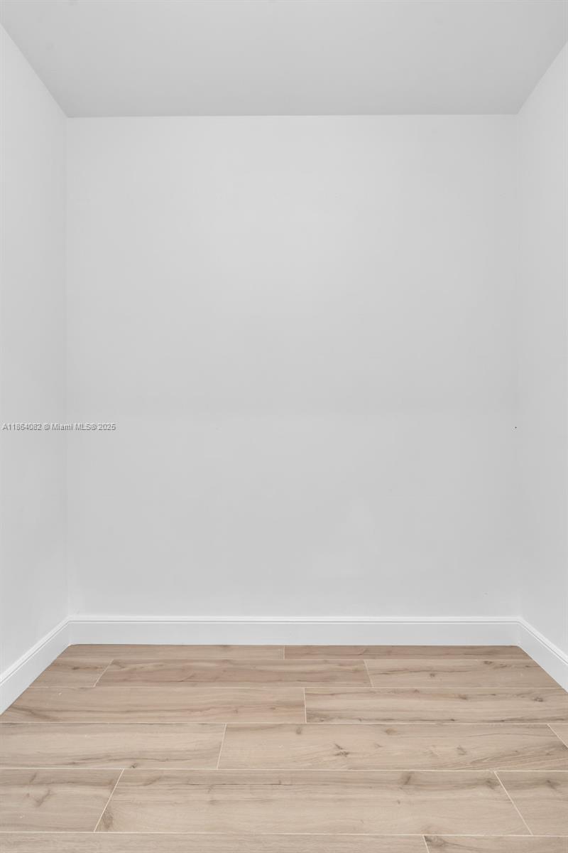 808 Brickell Key Dr # 3205