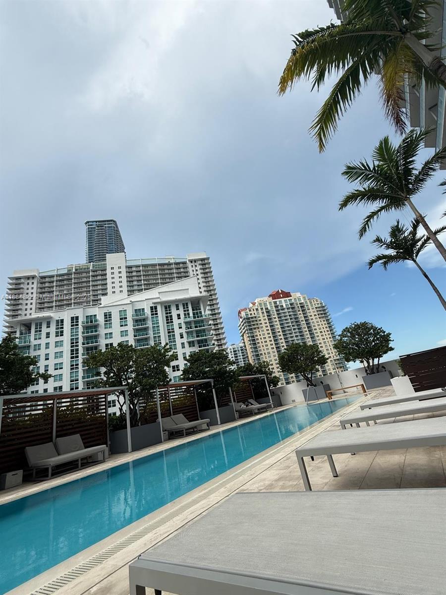 1300 Brickell Bay Dr # 2305