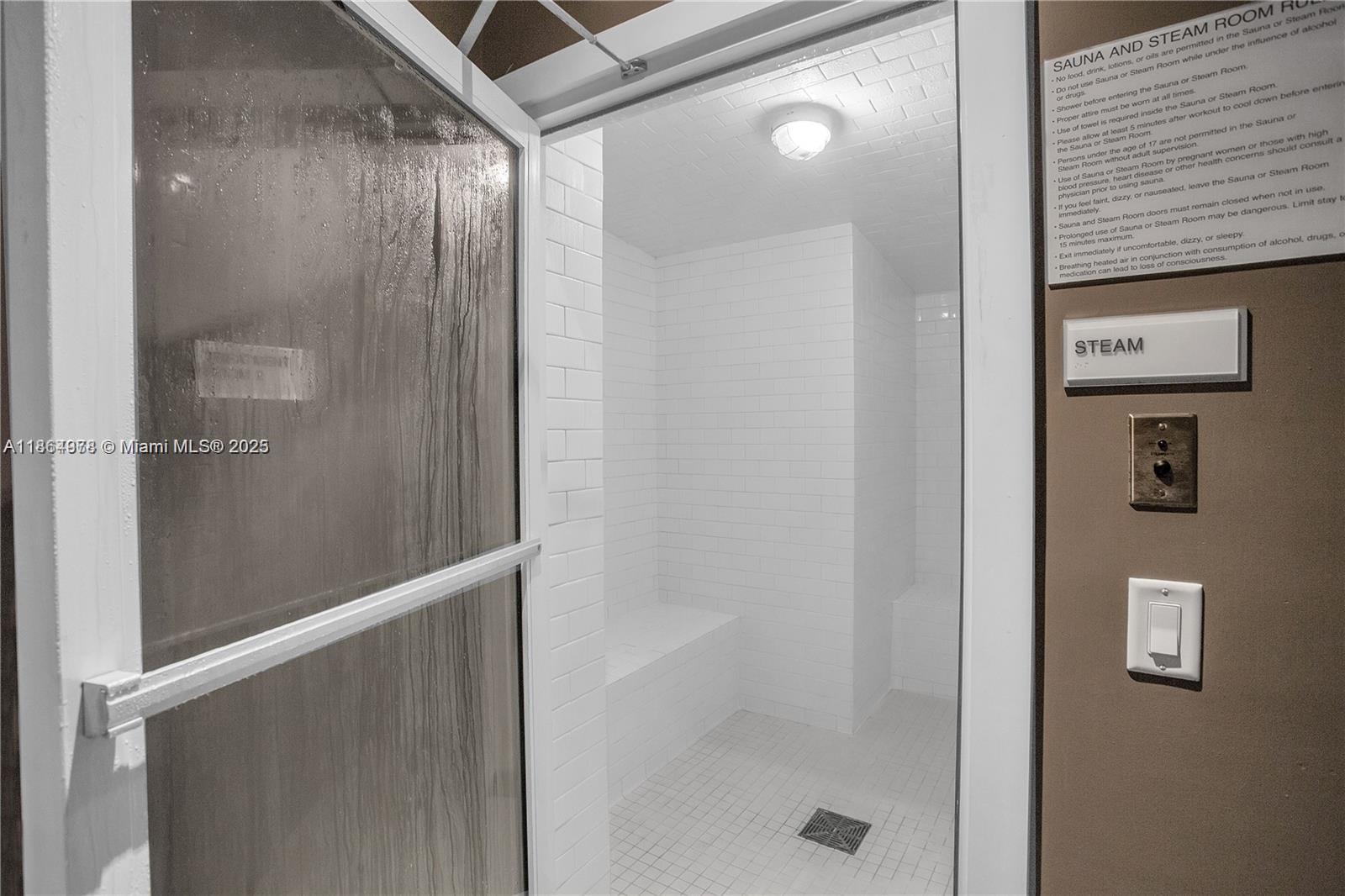 1300 Brickell Bay Dr # 1909