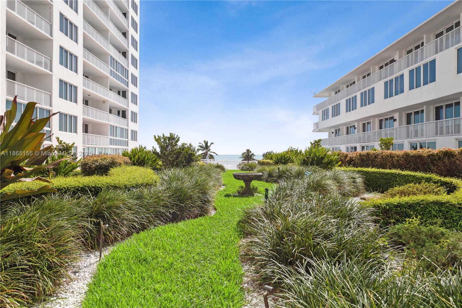 5401 Collins Ave # 1020