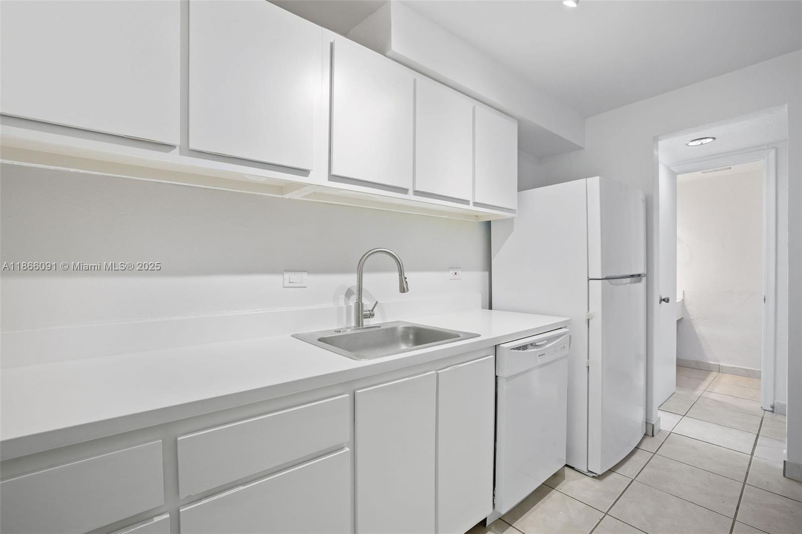 6900 N Kendall Dr # A405