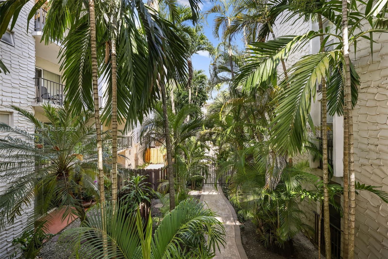 6900 N Kendall Dr # A405