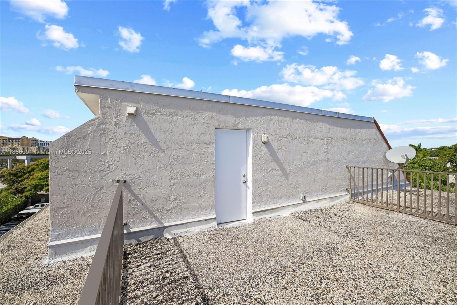 6900 N Kendall Dr # A405