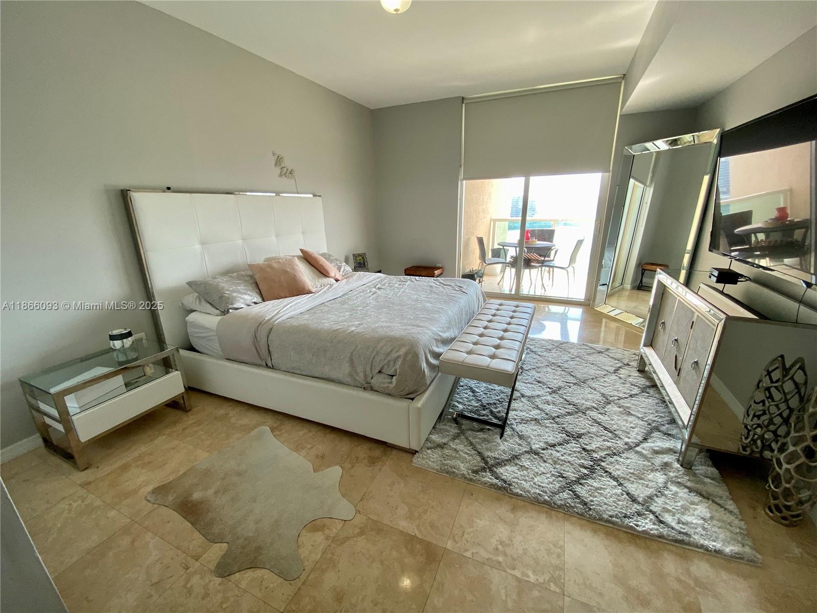 3330 NE 190th St # 1416