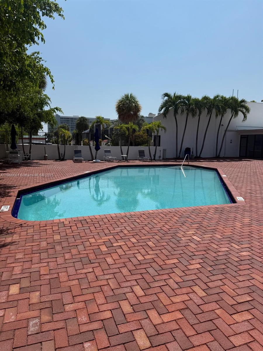 265 Grapetree Dr # 110