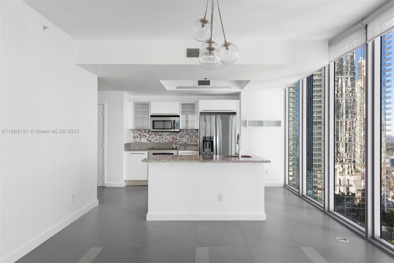 888 Biscayne Blvd # 2712