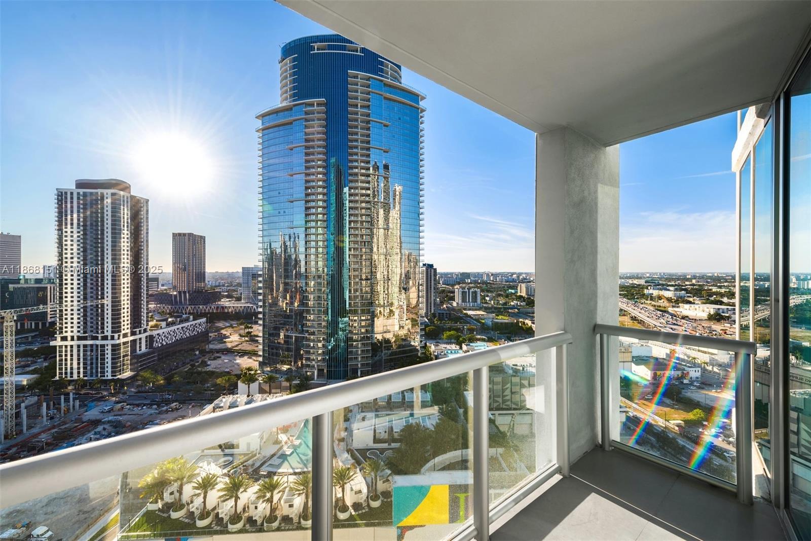 888 Biscayne Blvd # 2712