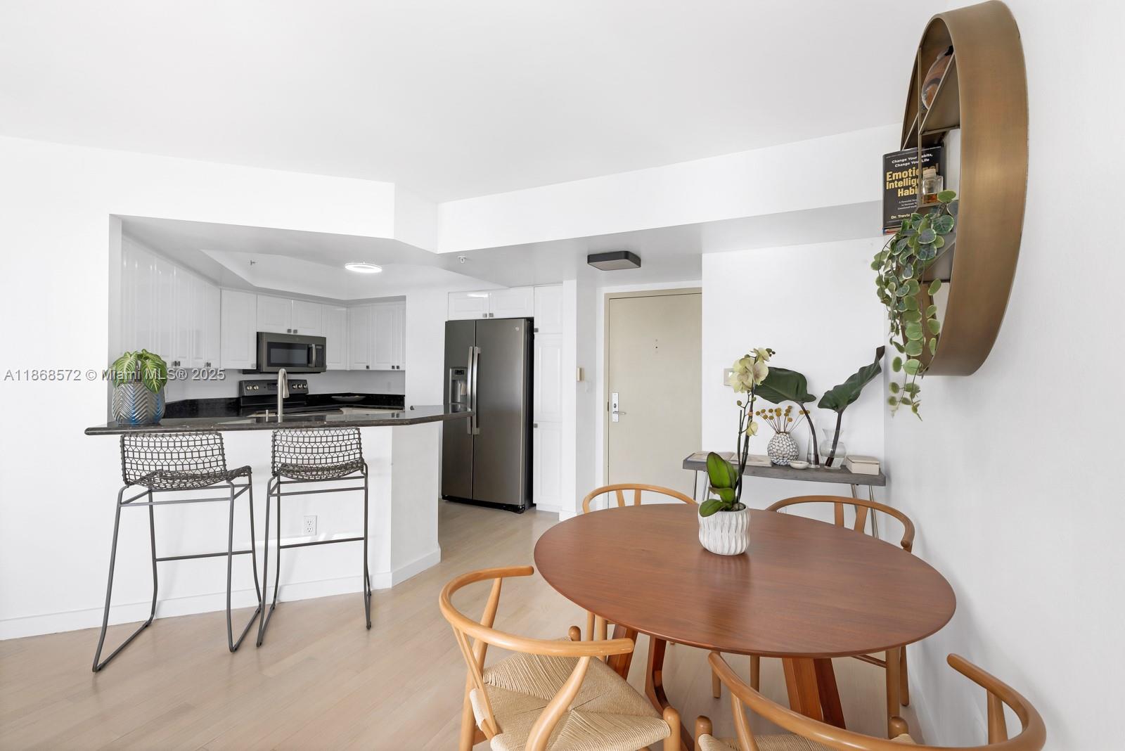 1800 Sunset Harbour Dr # 803