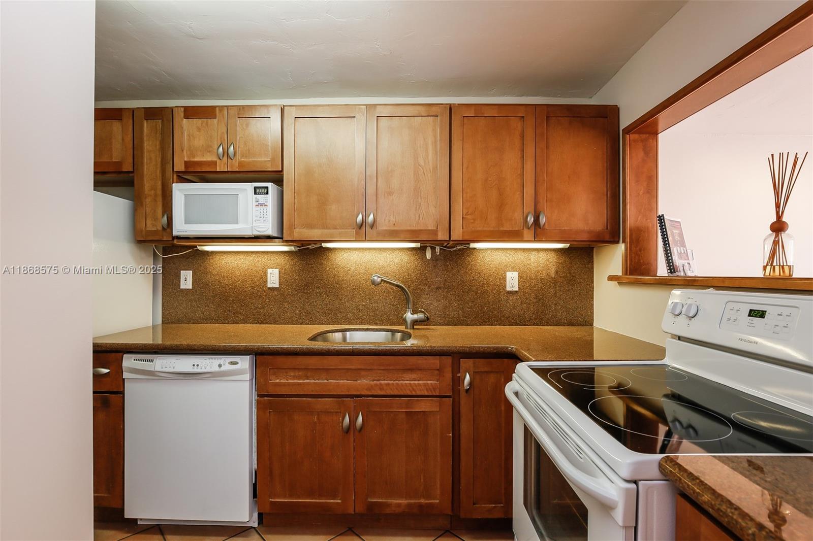 8650 SW 67th Ave # 1021