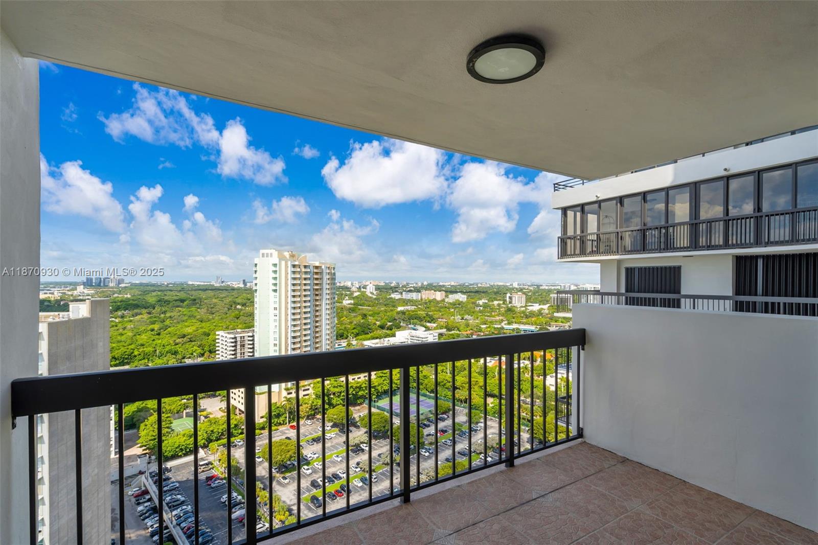 2333 Brickell Ave # 2708