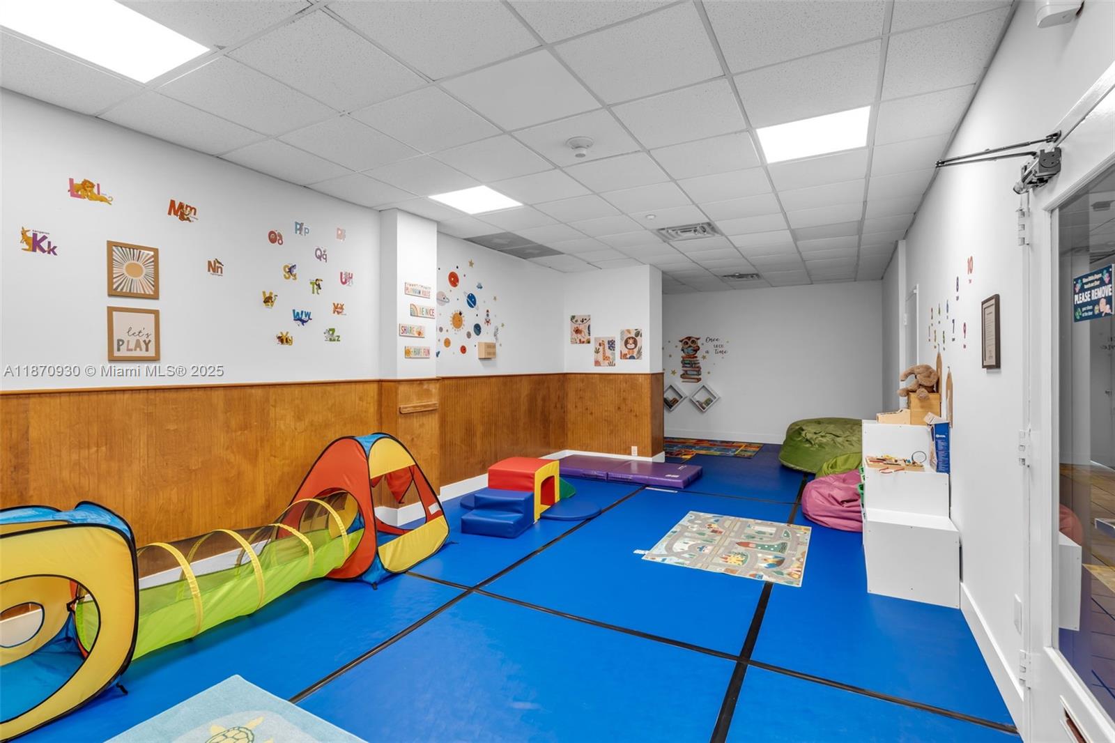 2333 Brickell Ave # 2708