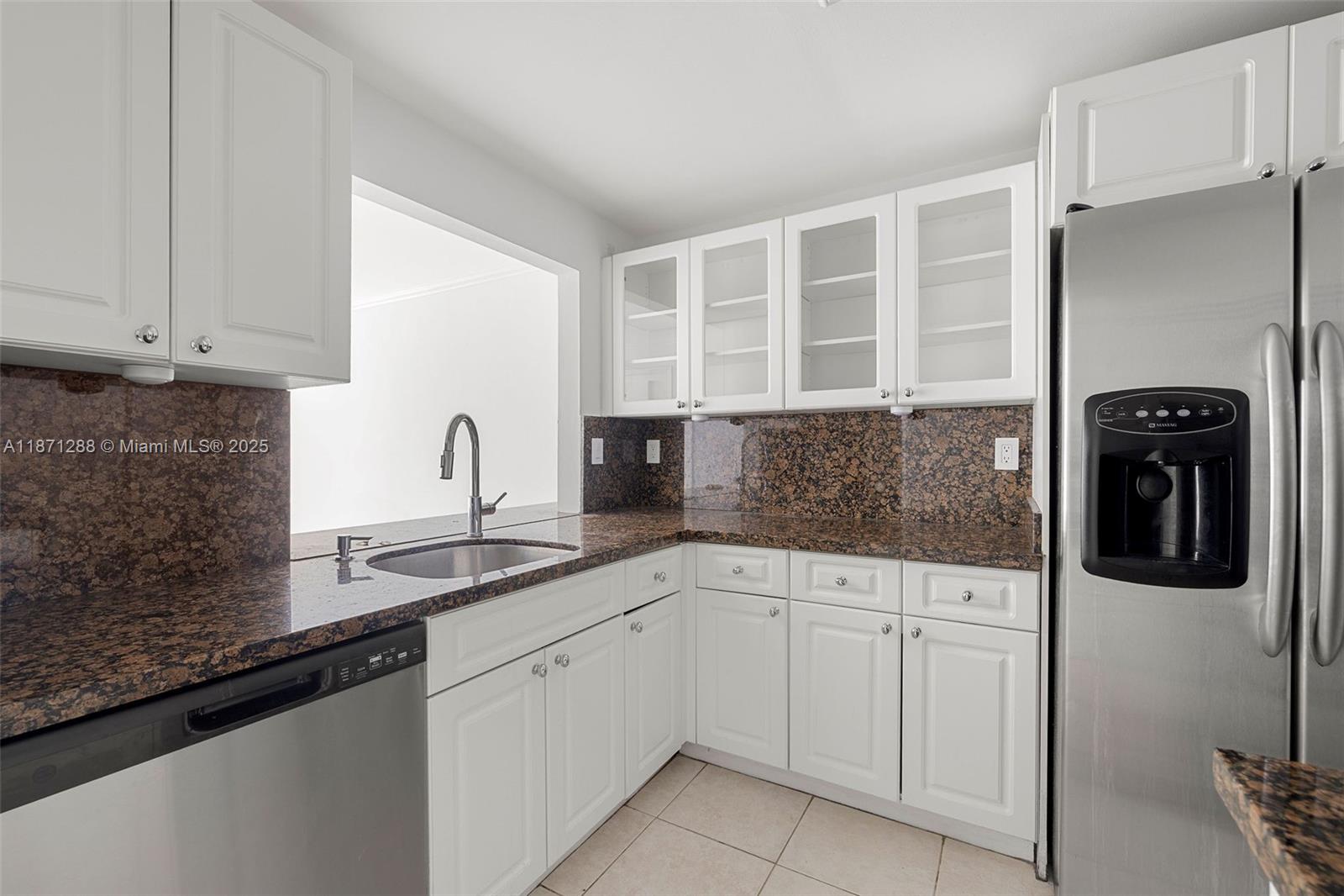 1915 Brickell Ave # C405