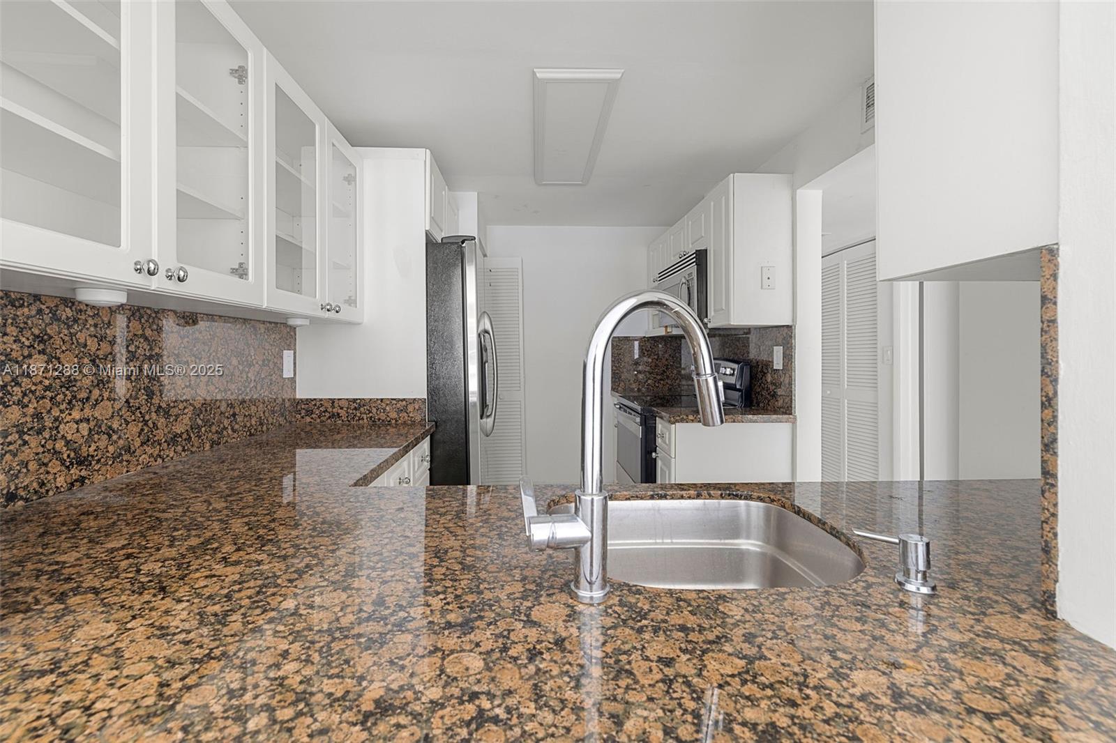 1915 Brickell Ave # C405