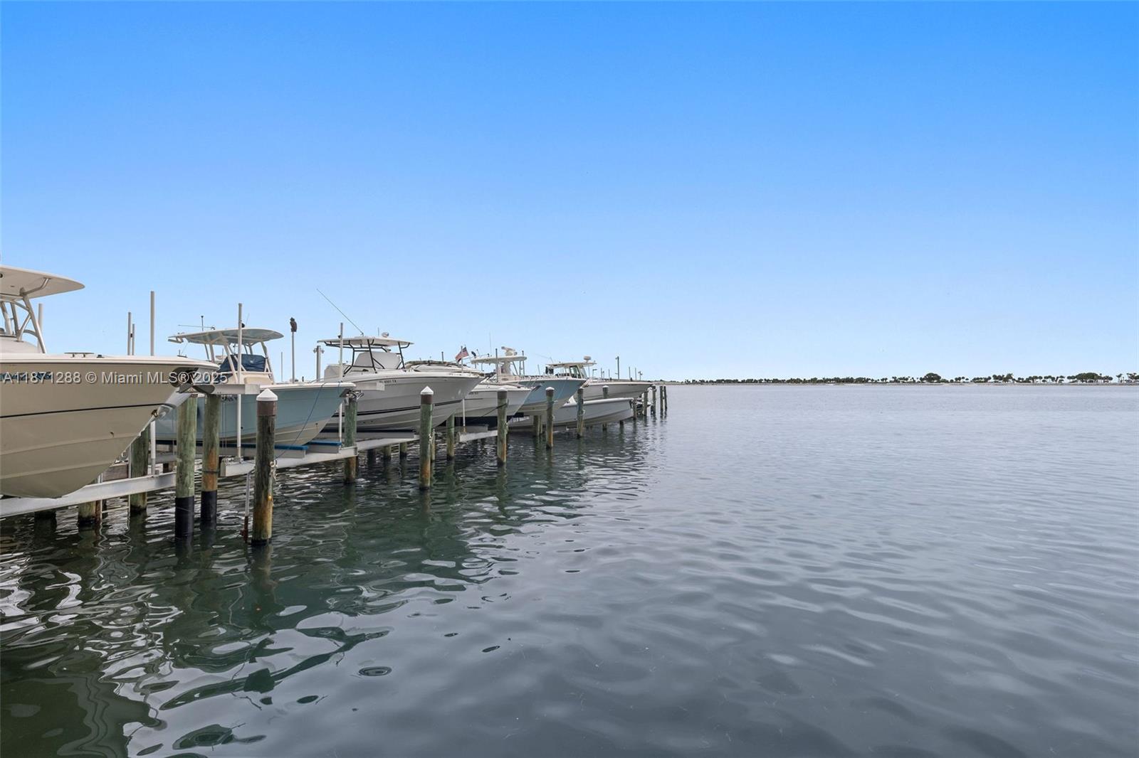 1915 Brickell Ave # C405