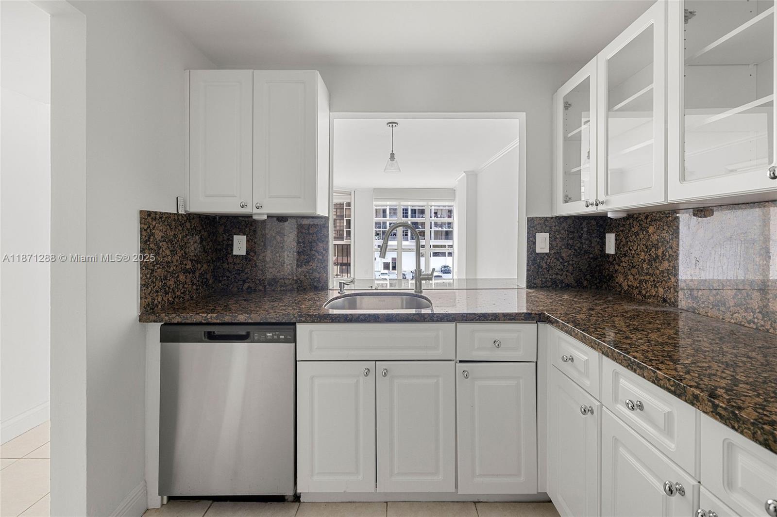 1915 Brickell Ave # C405