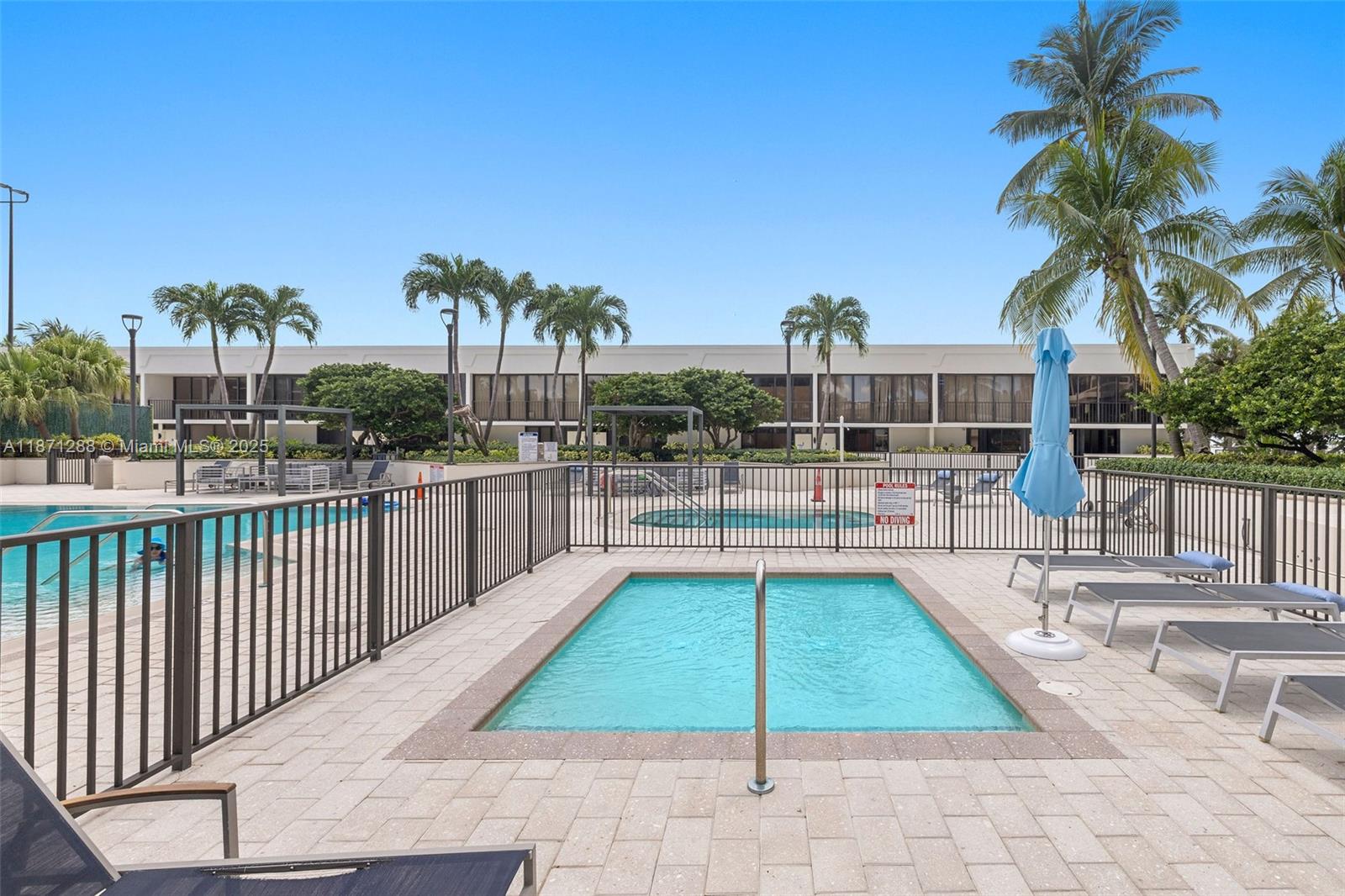 1915 Brickell Ave # C405