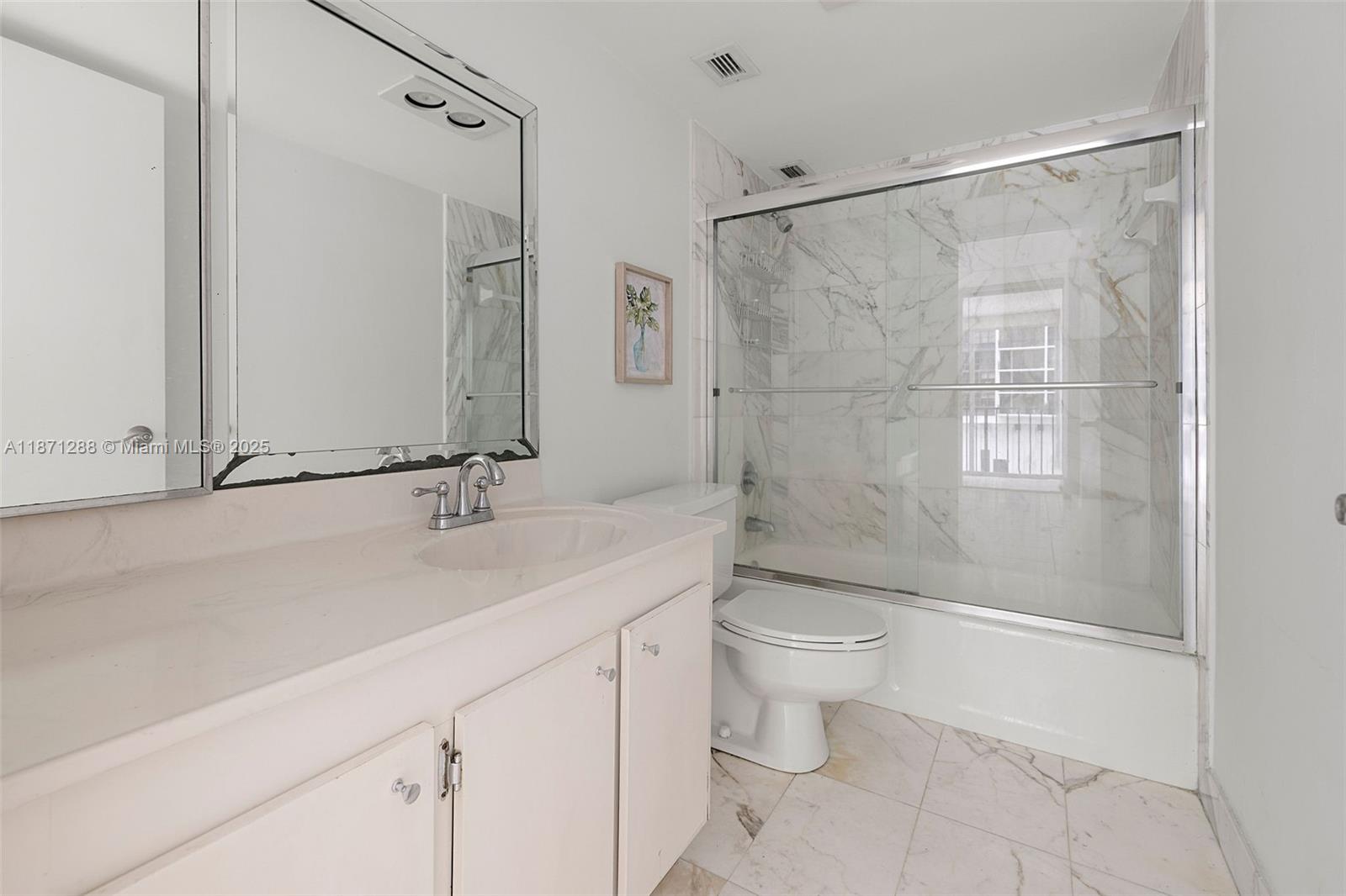 1915 Brickell Ave # C405