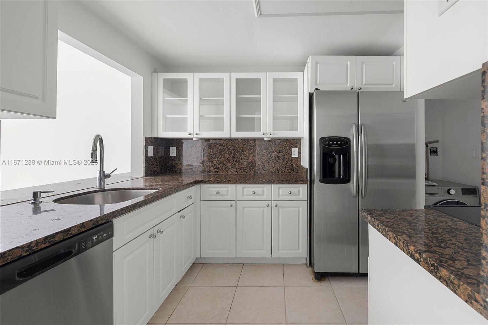 1915 Brickell Ave # C405