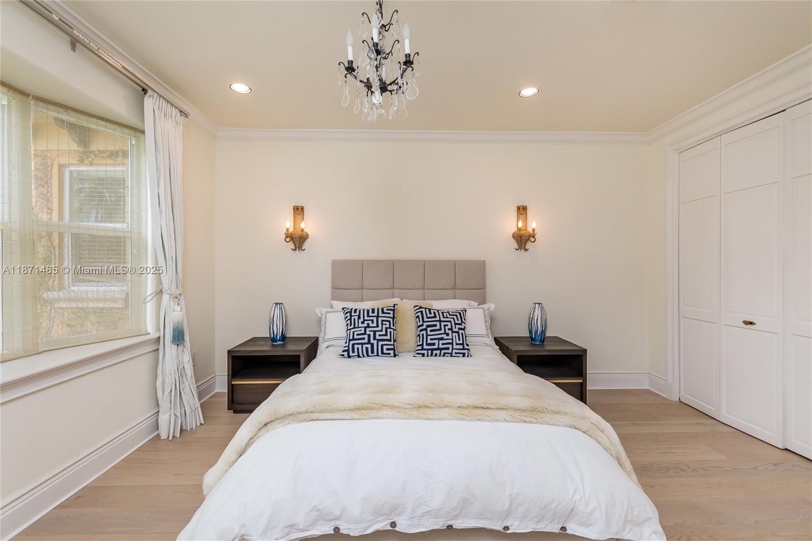 104 Paloma Dr