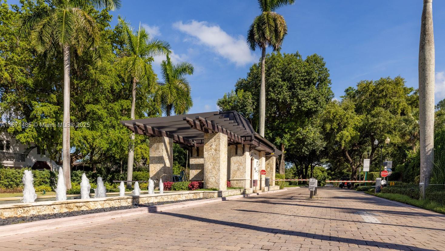 104 Paloma Dr