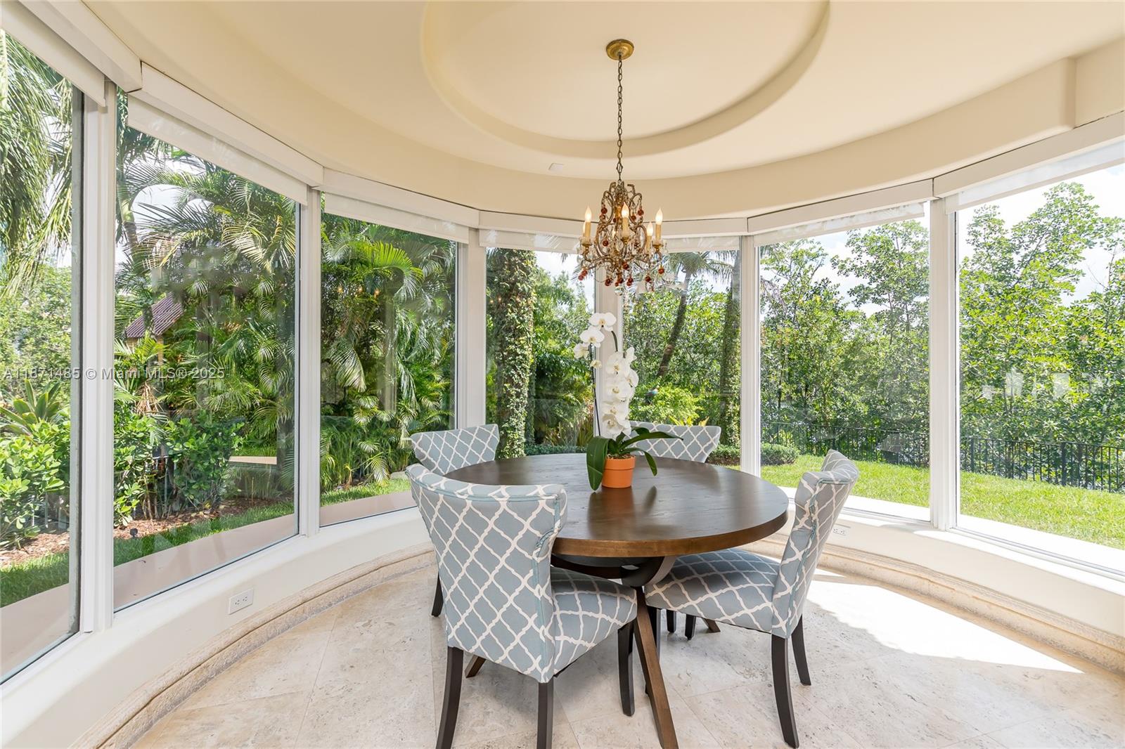 104 Paloma Dr