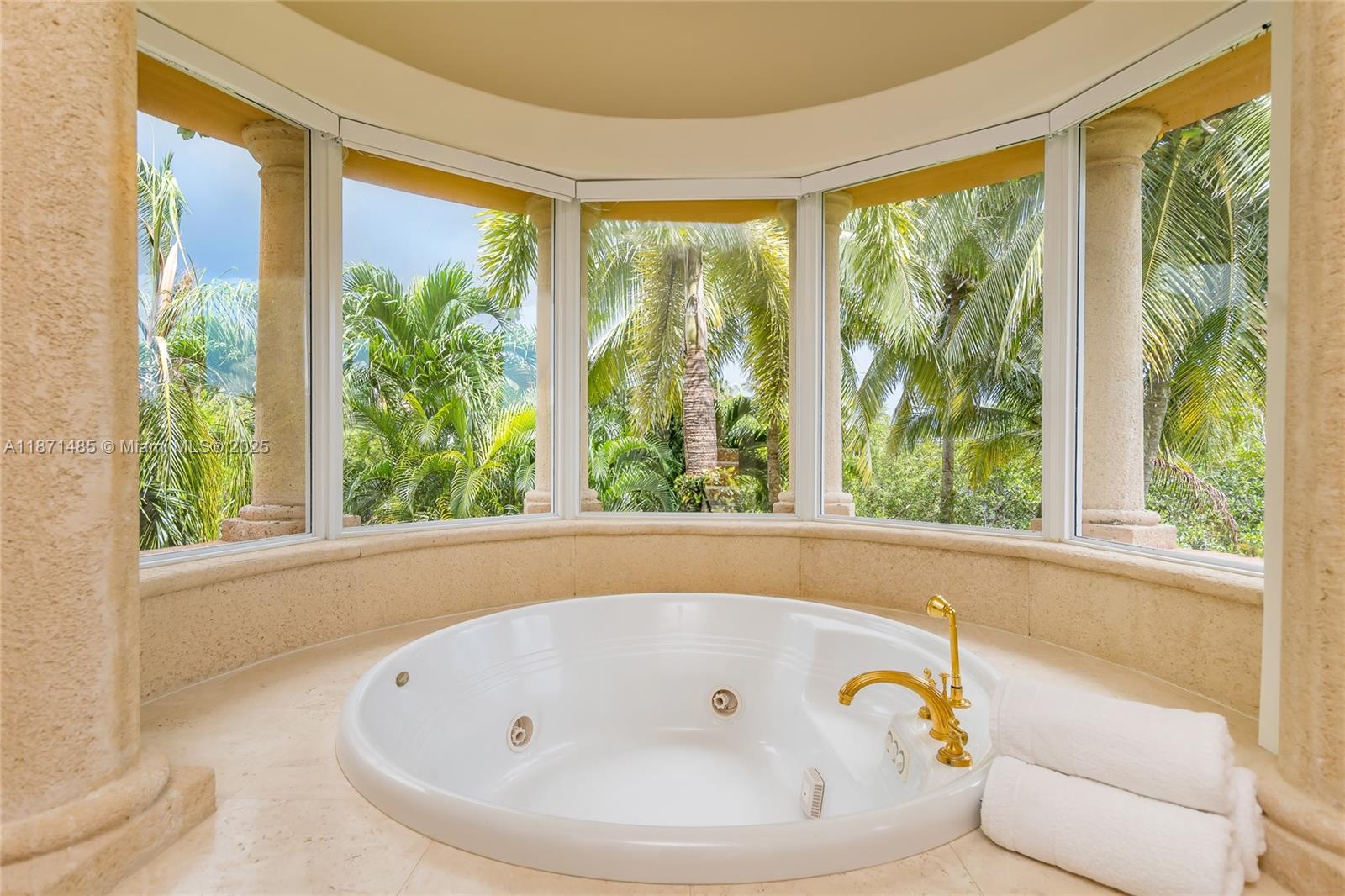 104 Paloma Dr