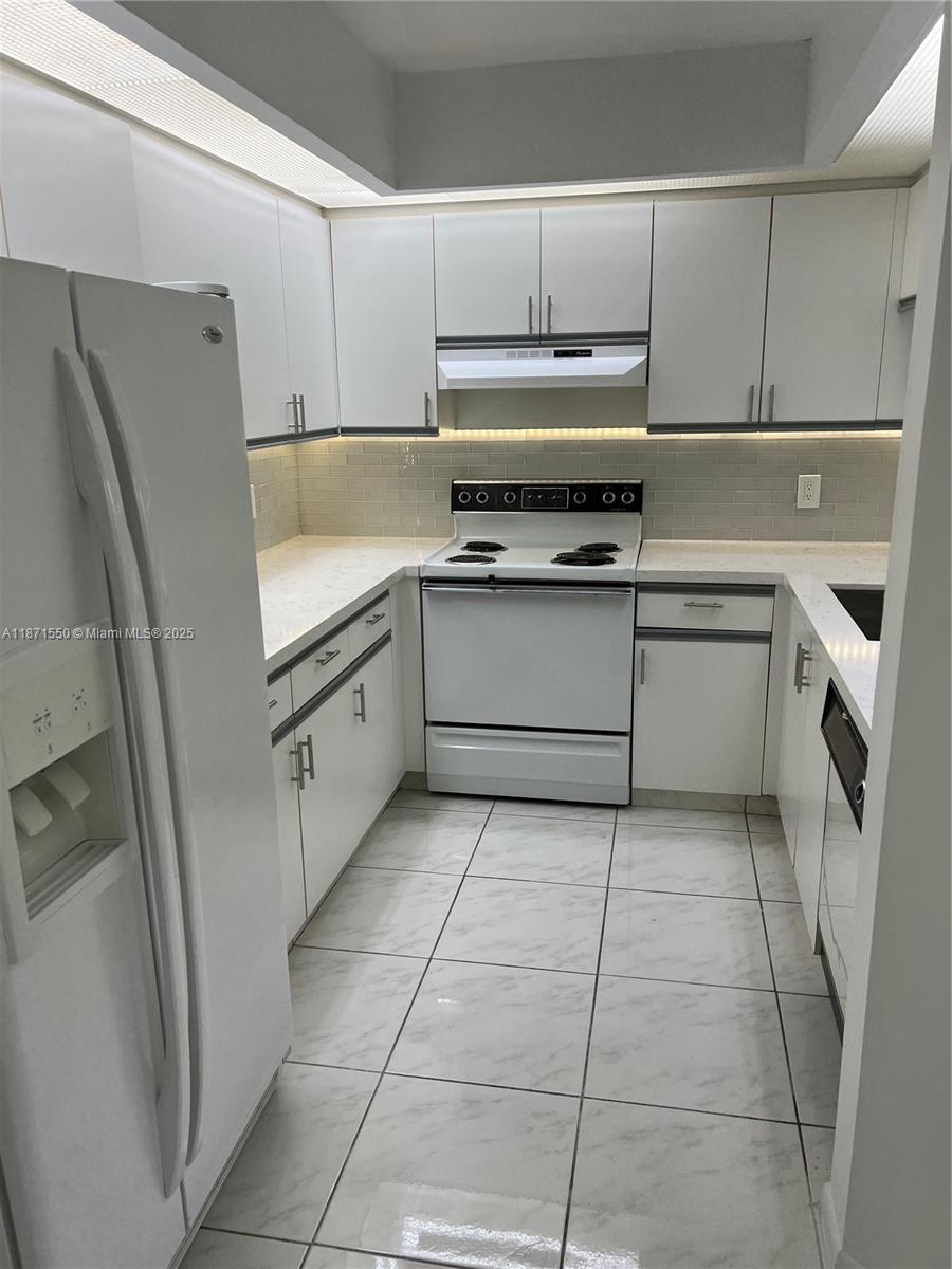 1200 SW 125th Ave # 414L