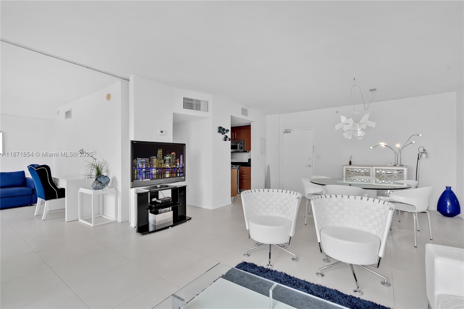 10275 Collins Ave # 417