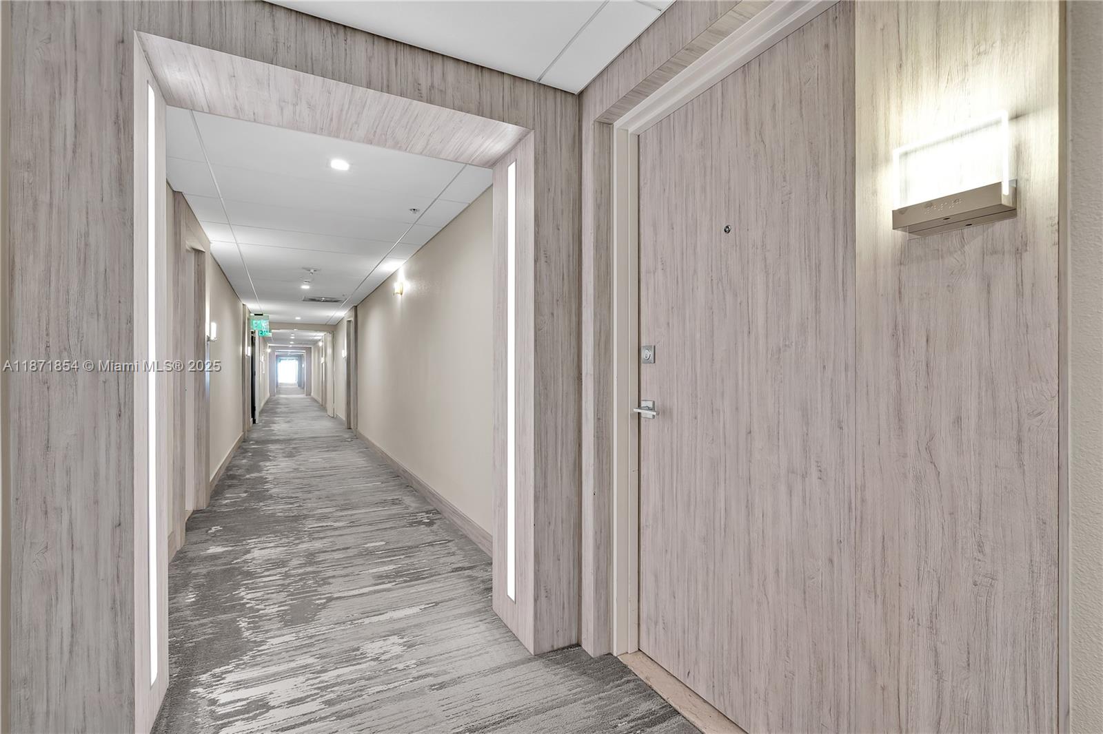 10275 Collins Ave # 417