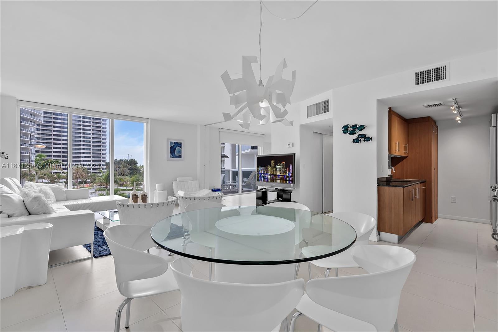 10275 Collins Ave # 417