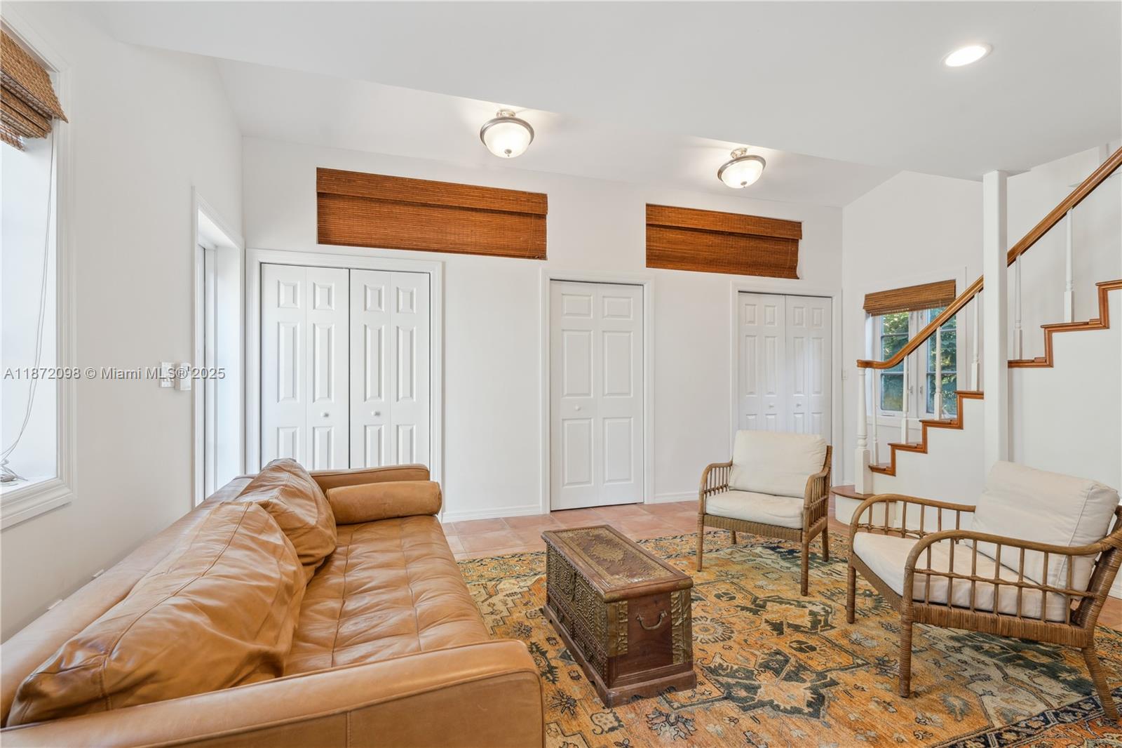 2421 San Domingo St Unit: guest house