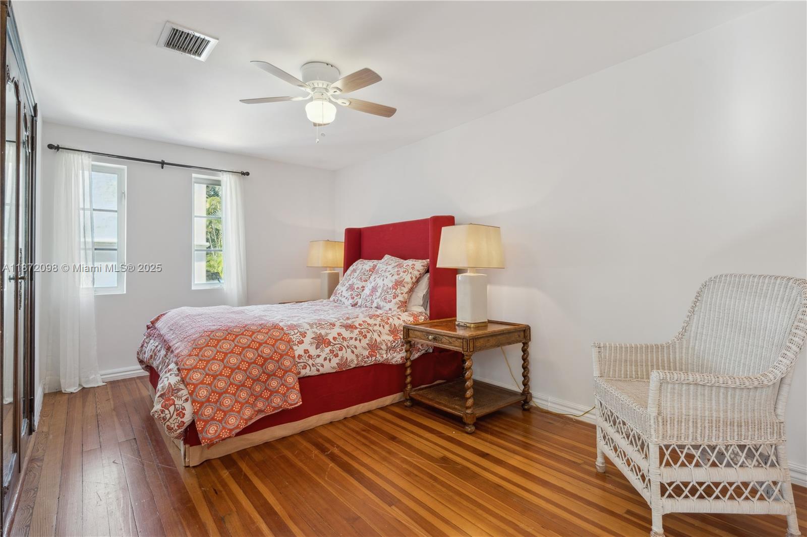 2421 San Domingo St Unit: guest house