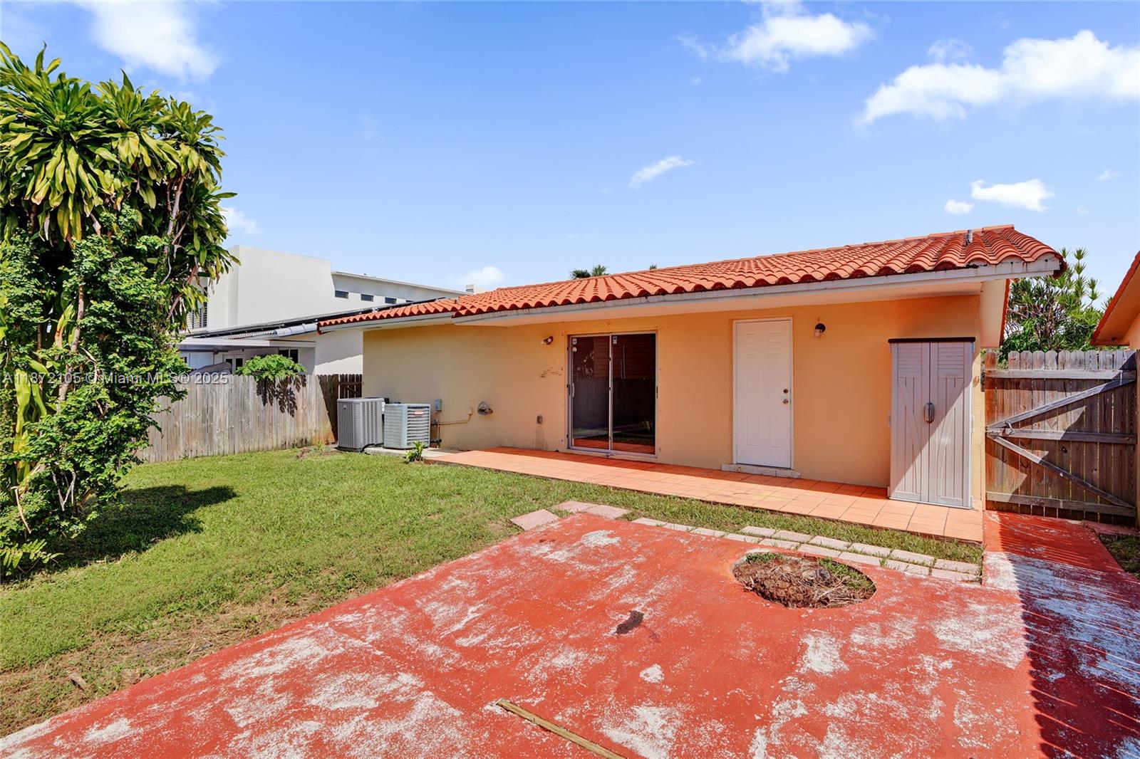 3074 SW 17th St Rear