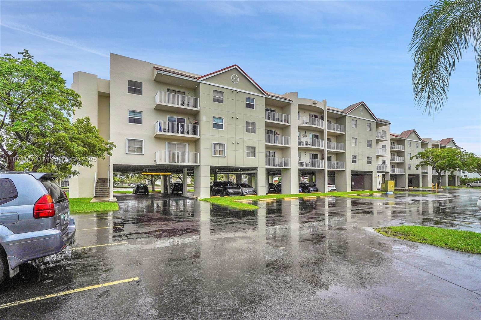 8260 SW 210th St # 201