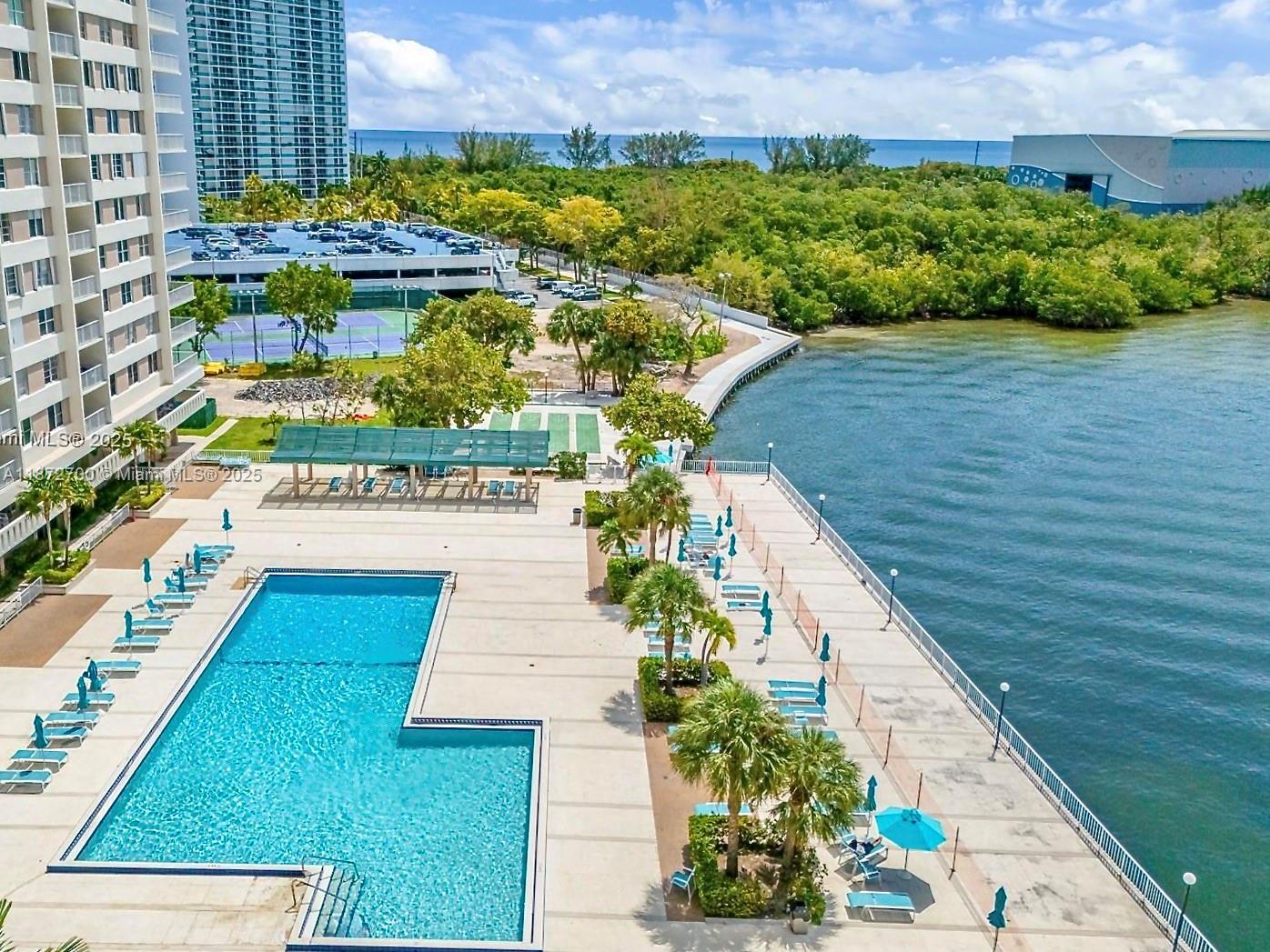 500 Bayview Dr # 1921