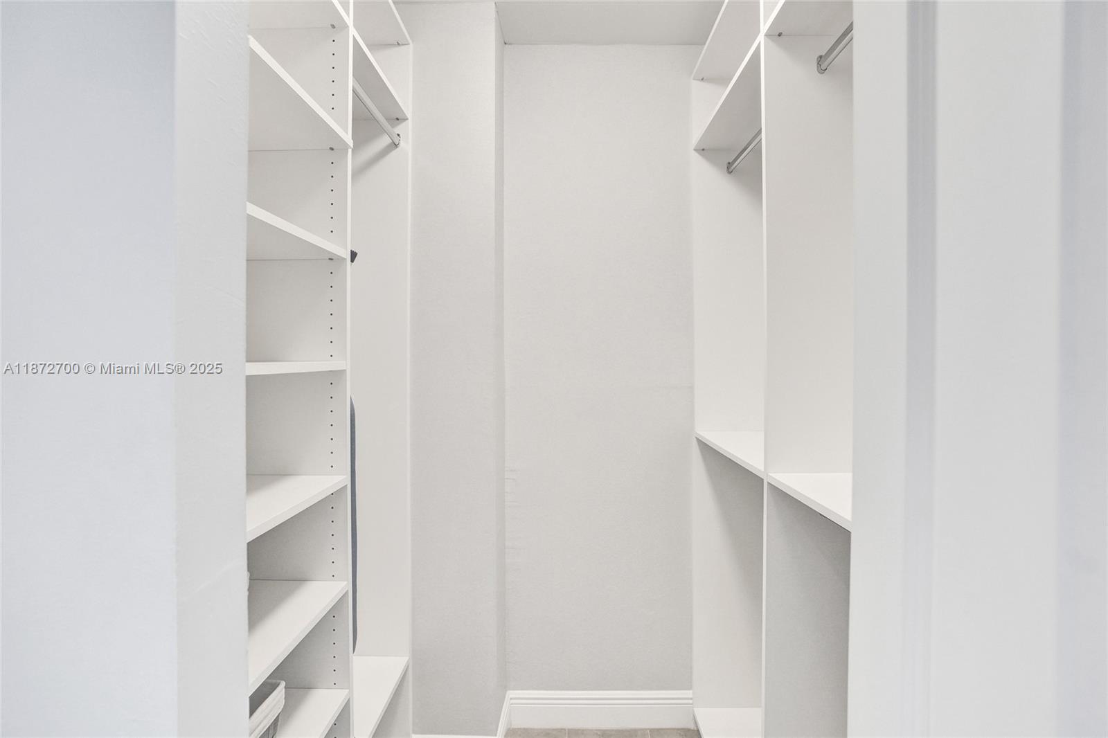 500 Bayview Dr # 1921