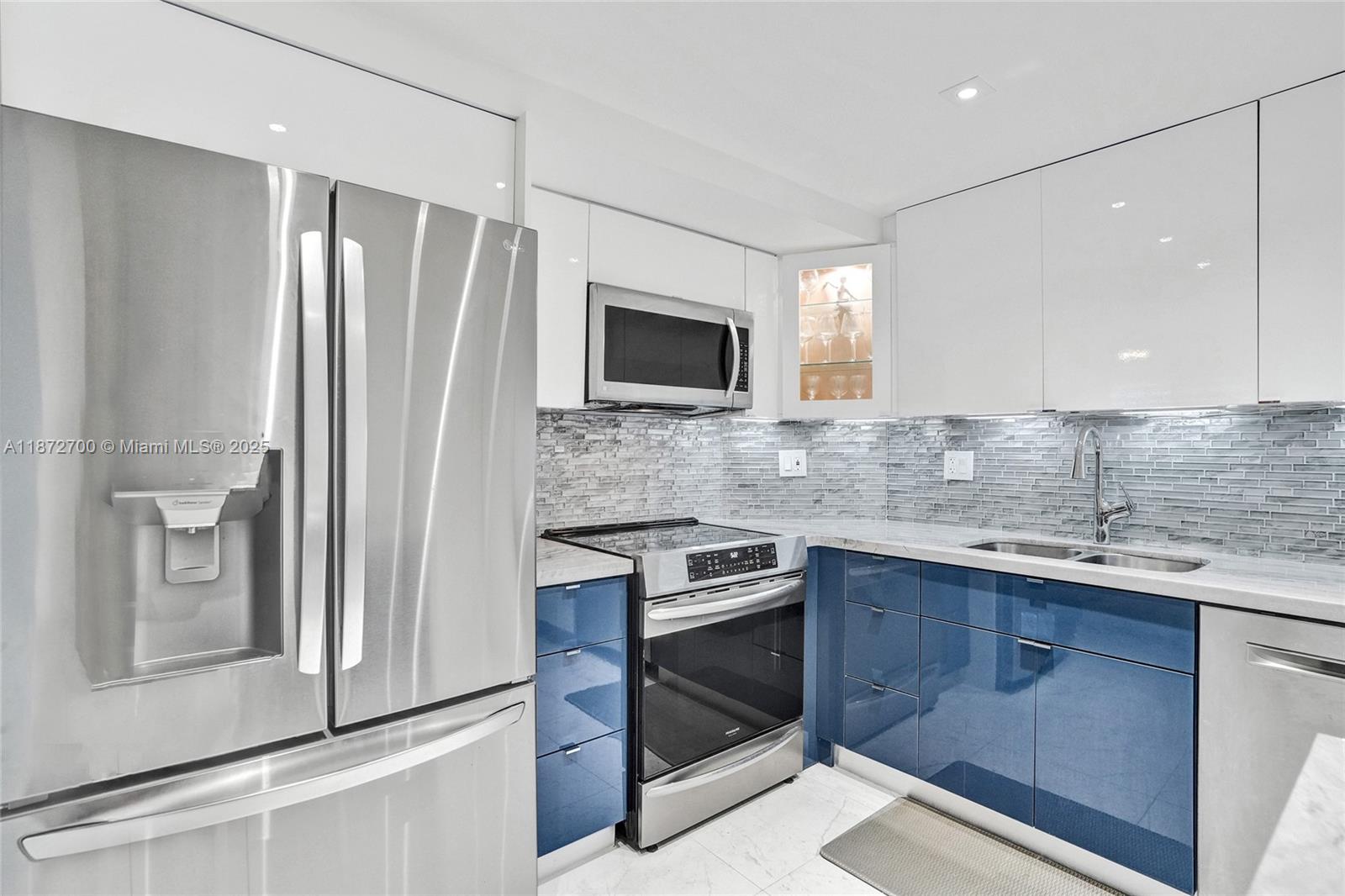 500 Bayview Dr # 1921