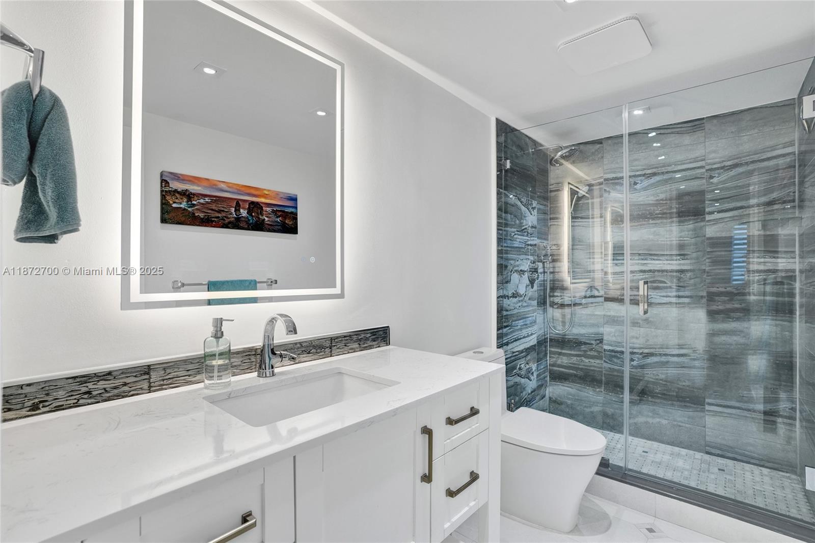 500 Bayview Dr # 1921