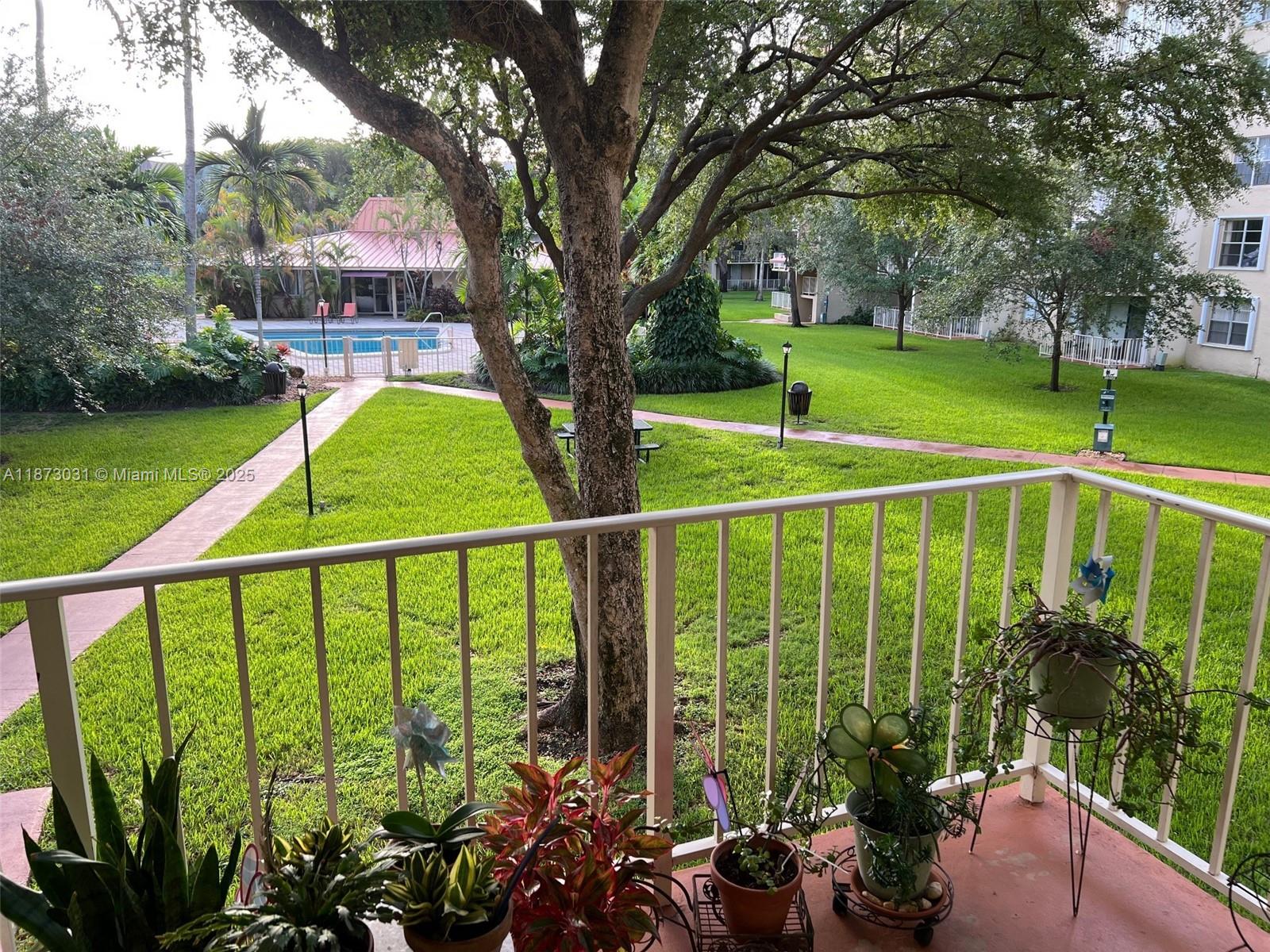 13120 SW 92nd Ave # 207 Unit: B-207