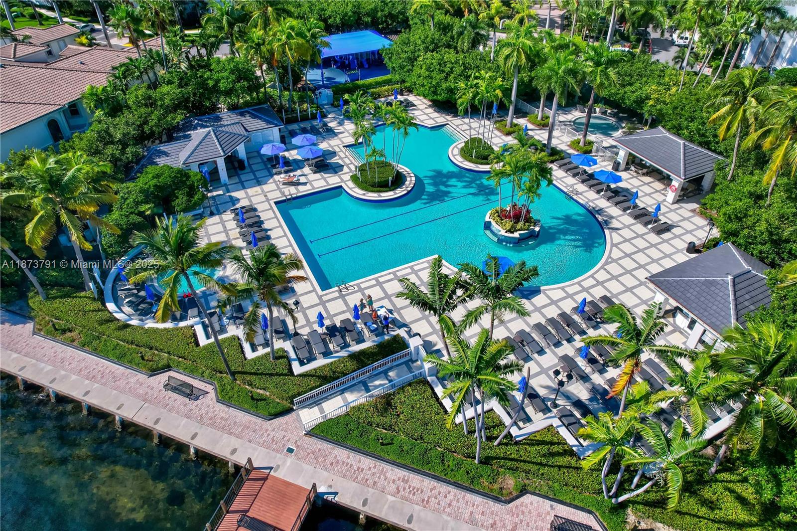 21050 Point Pl # 605