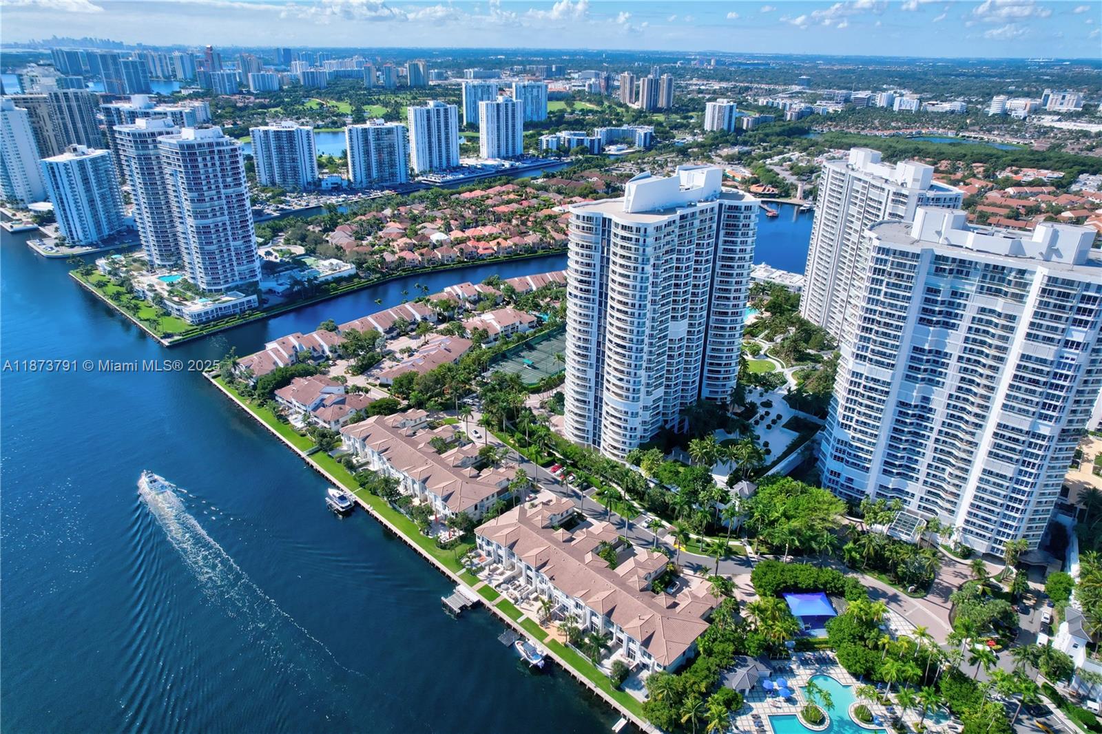 21050 Point Pl # 605