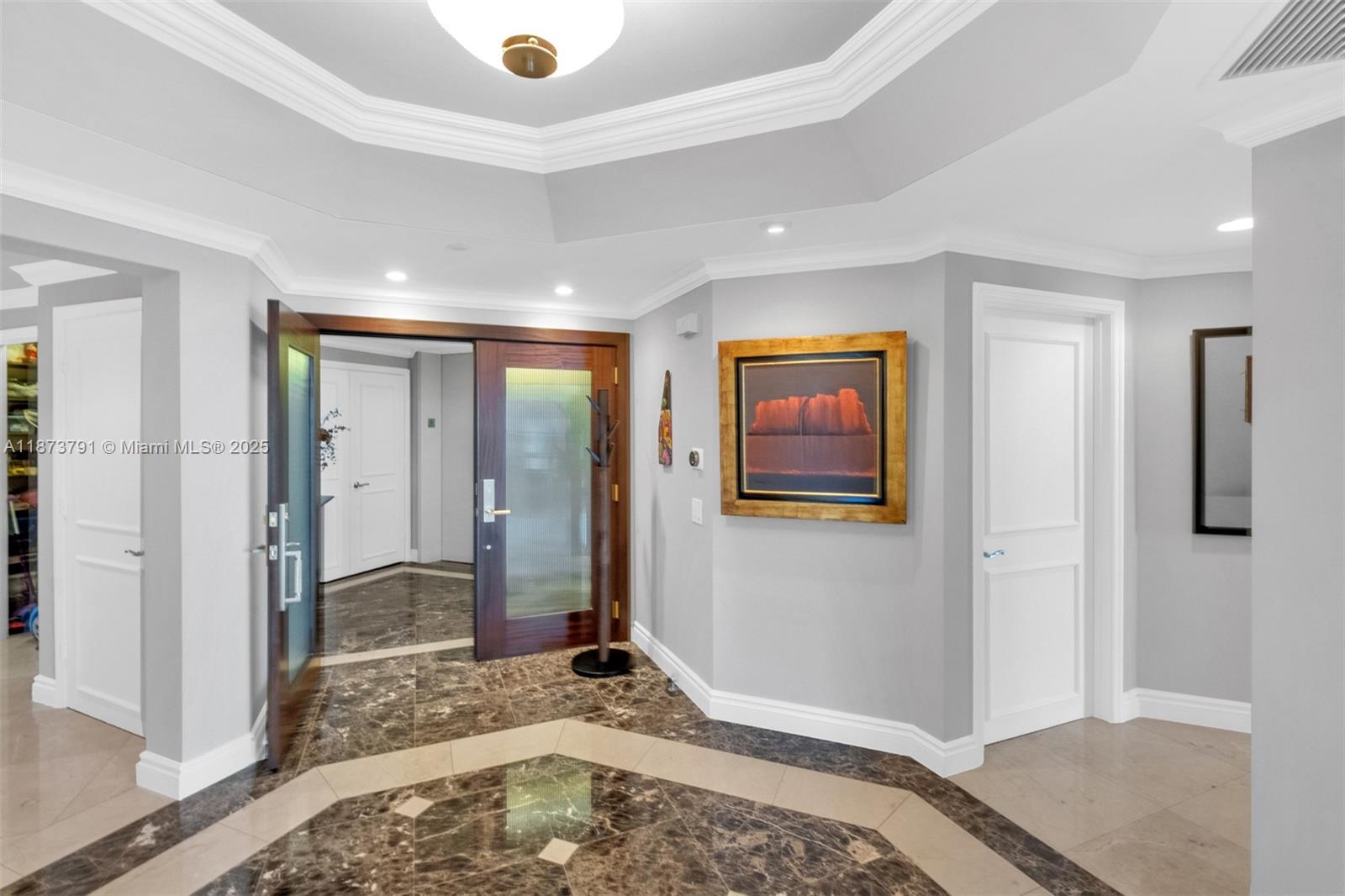 21050 Point Pl # 605