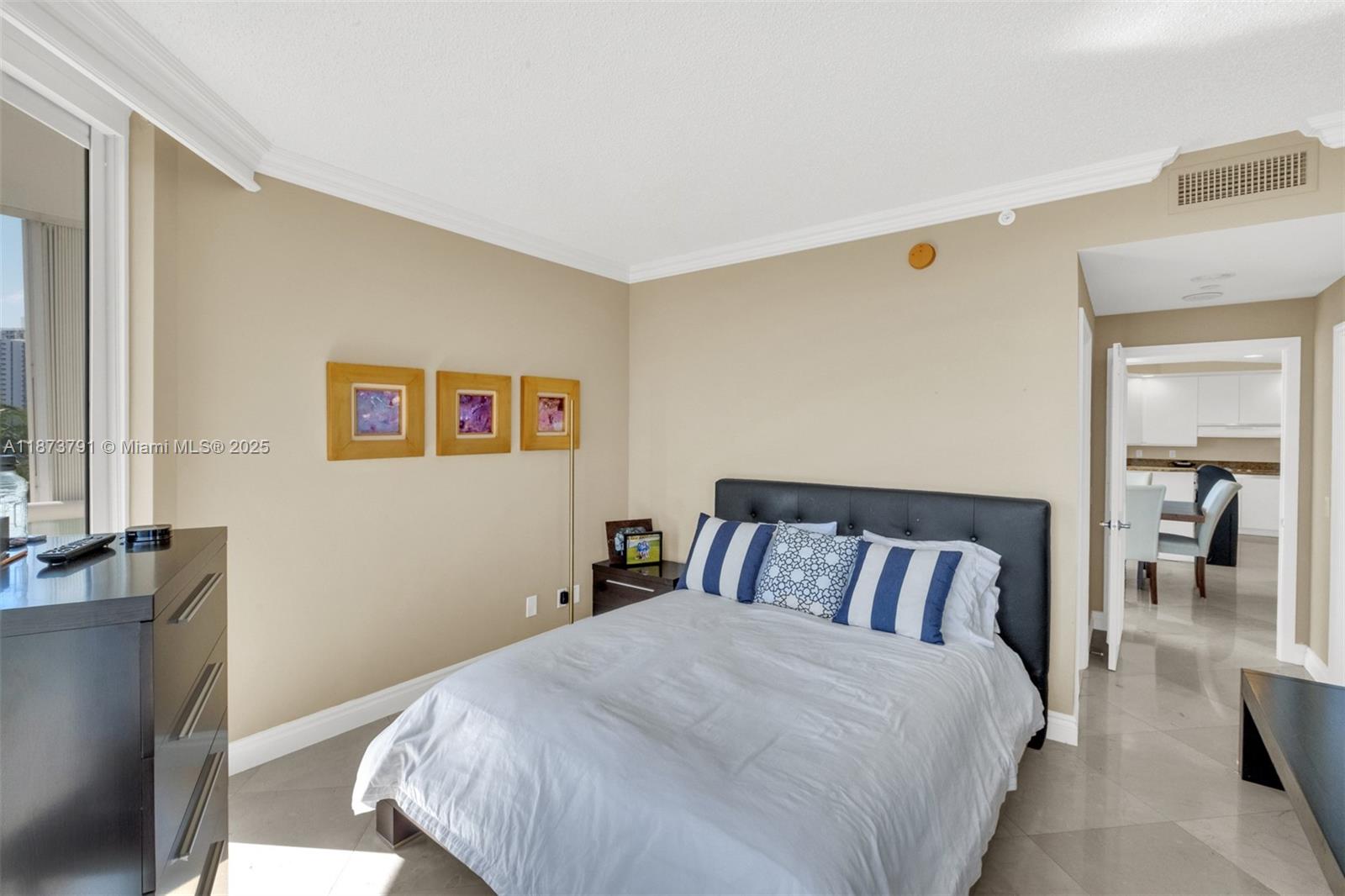 21050 Point Pl # 605