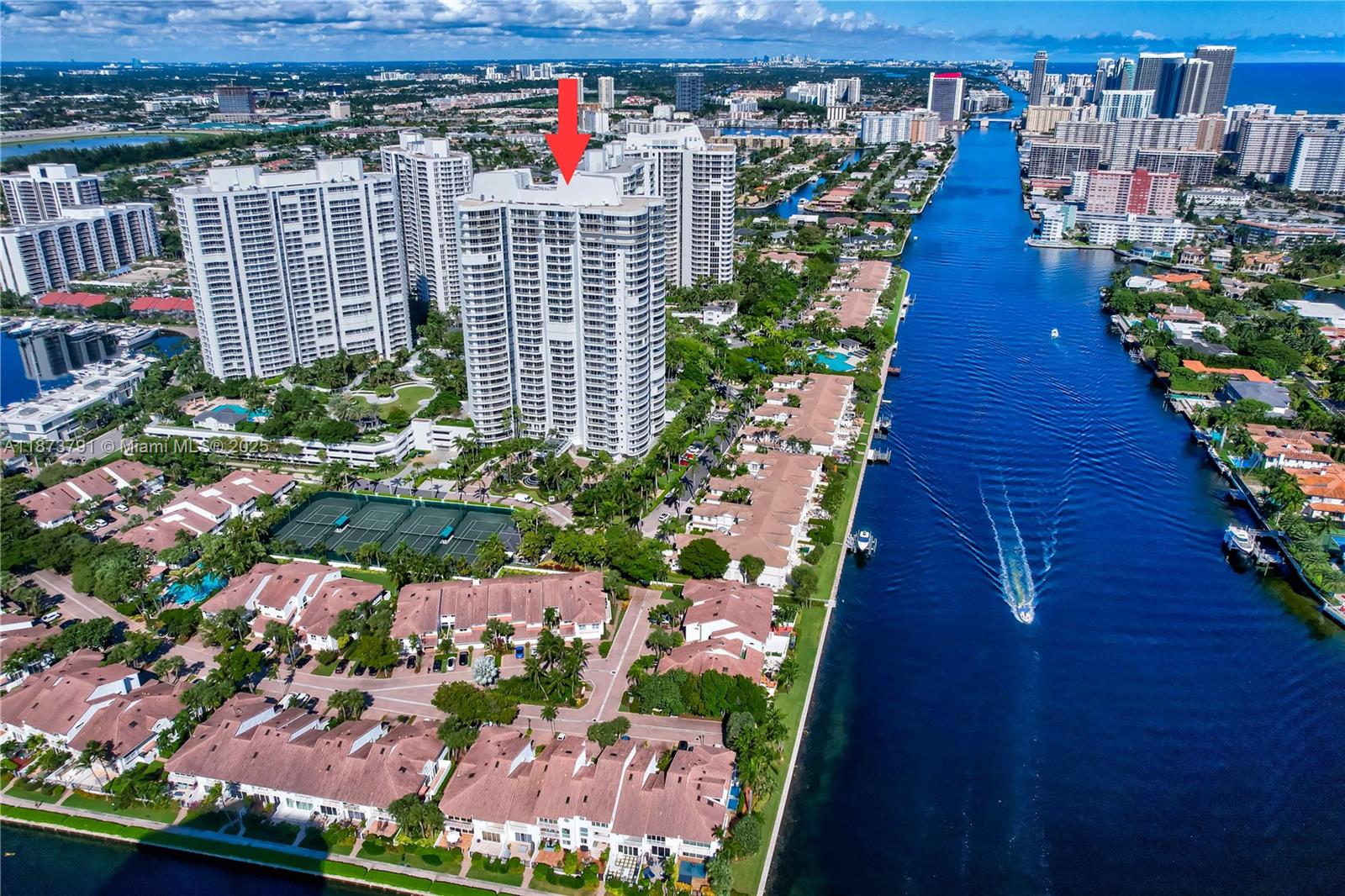 21050 Point Pl # 605