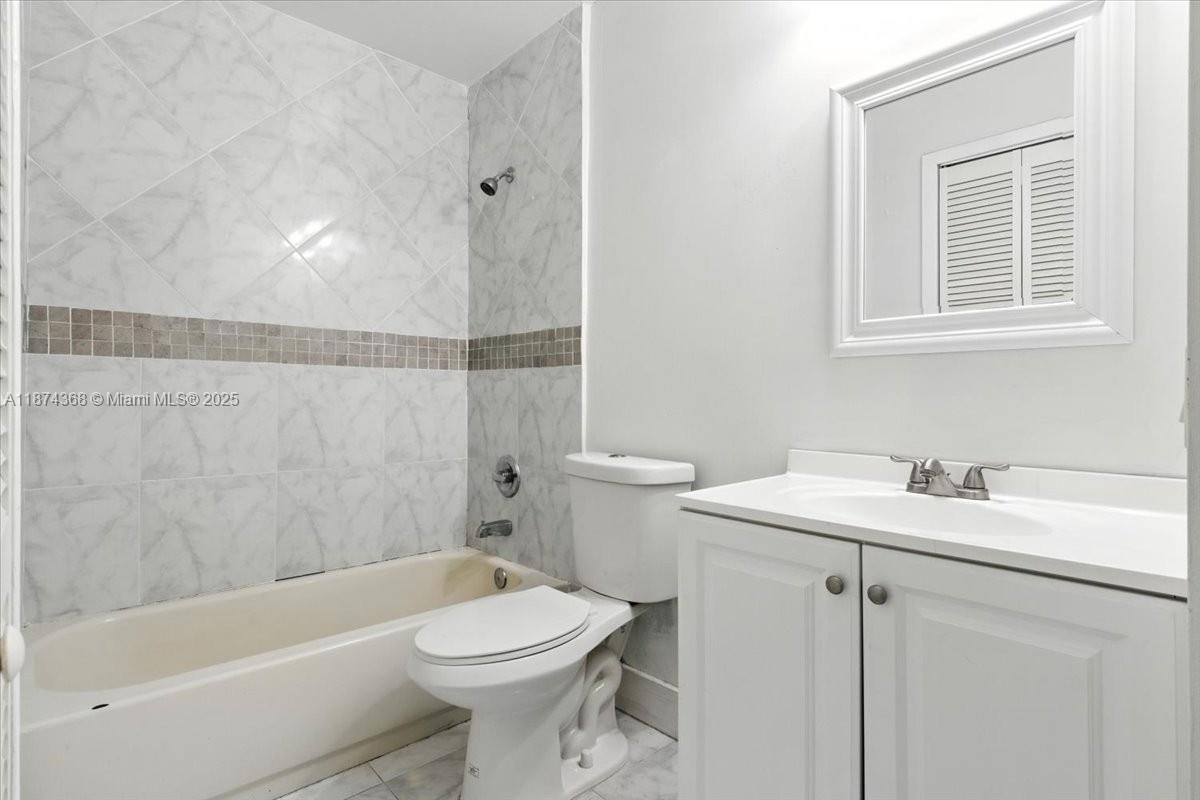 9167 SW 138th Pl # 9167