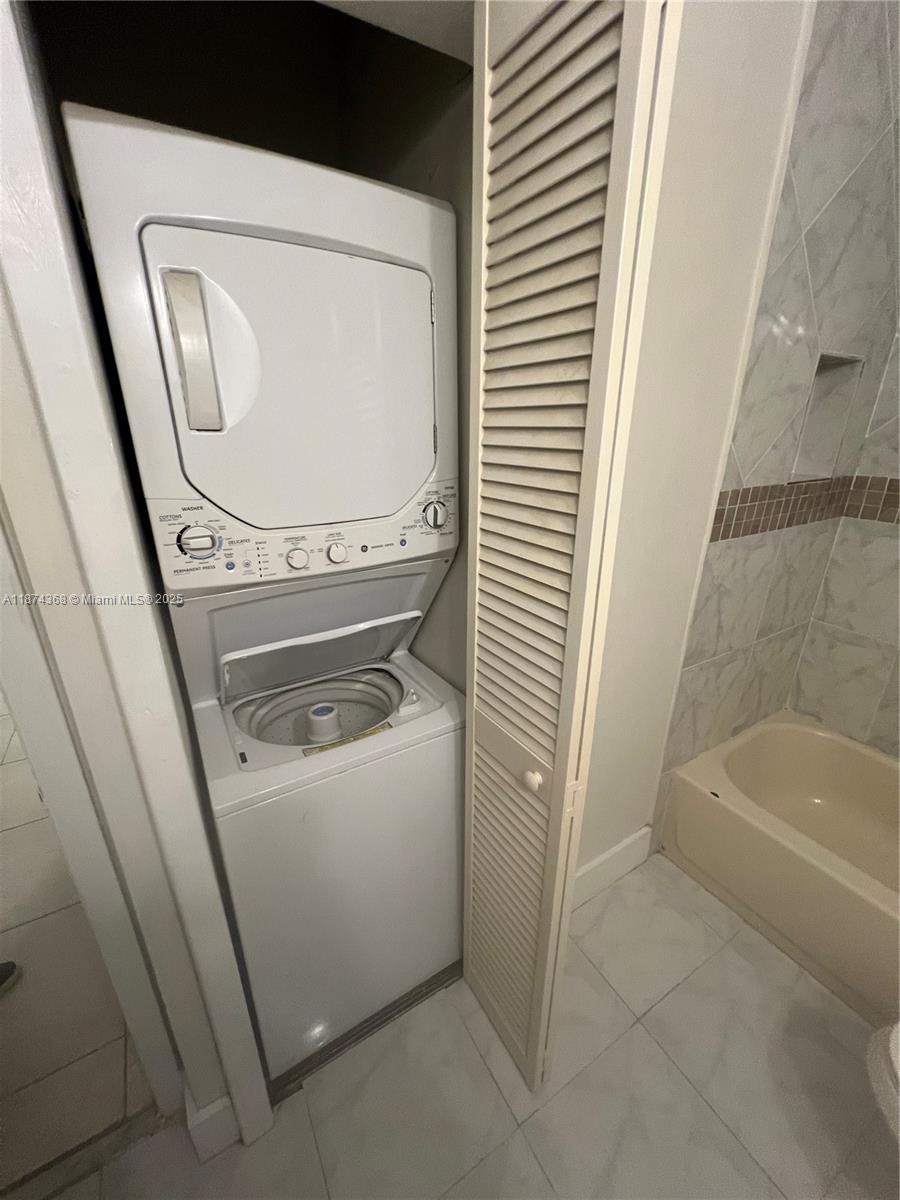 9167 SW 138th Pl # 9167