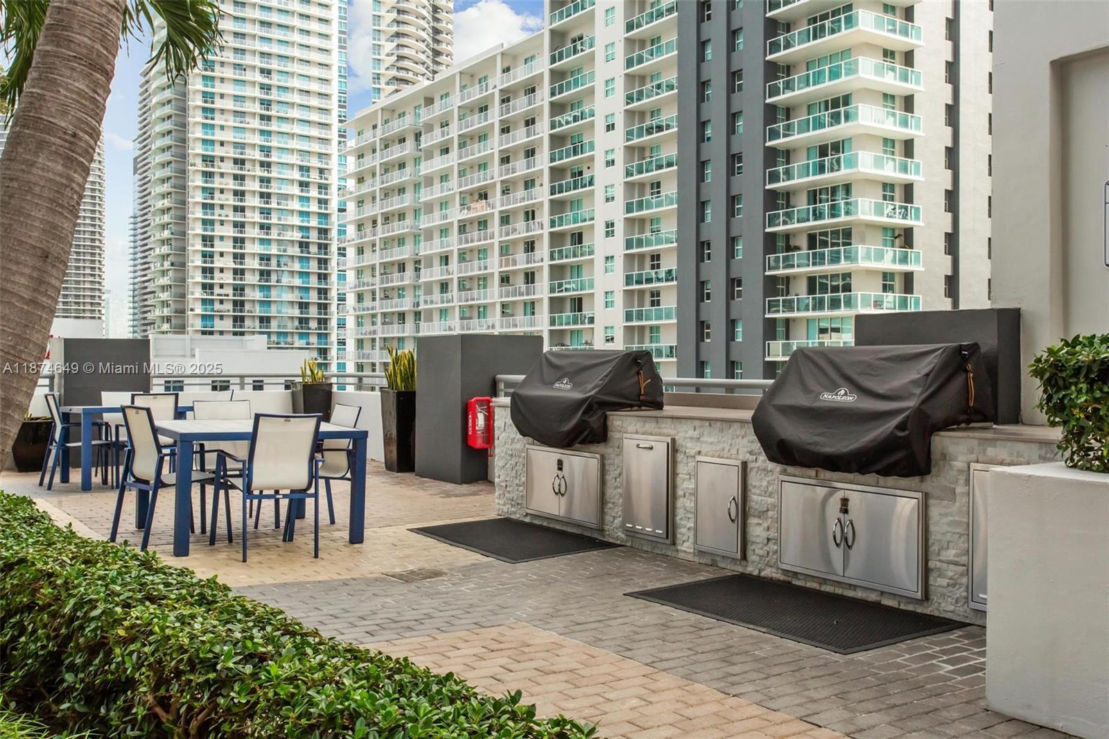 60 SW 13th St # 4413