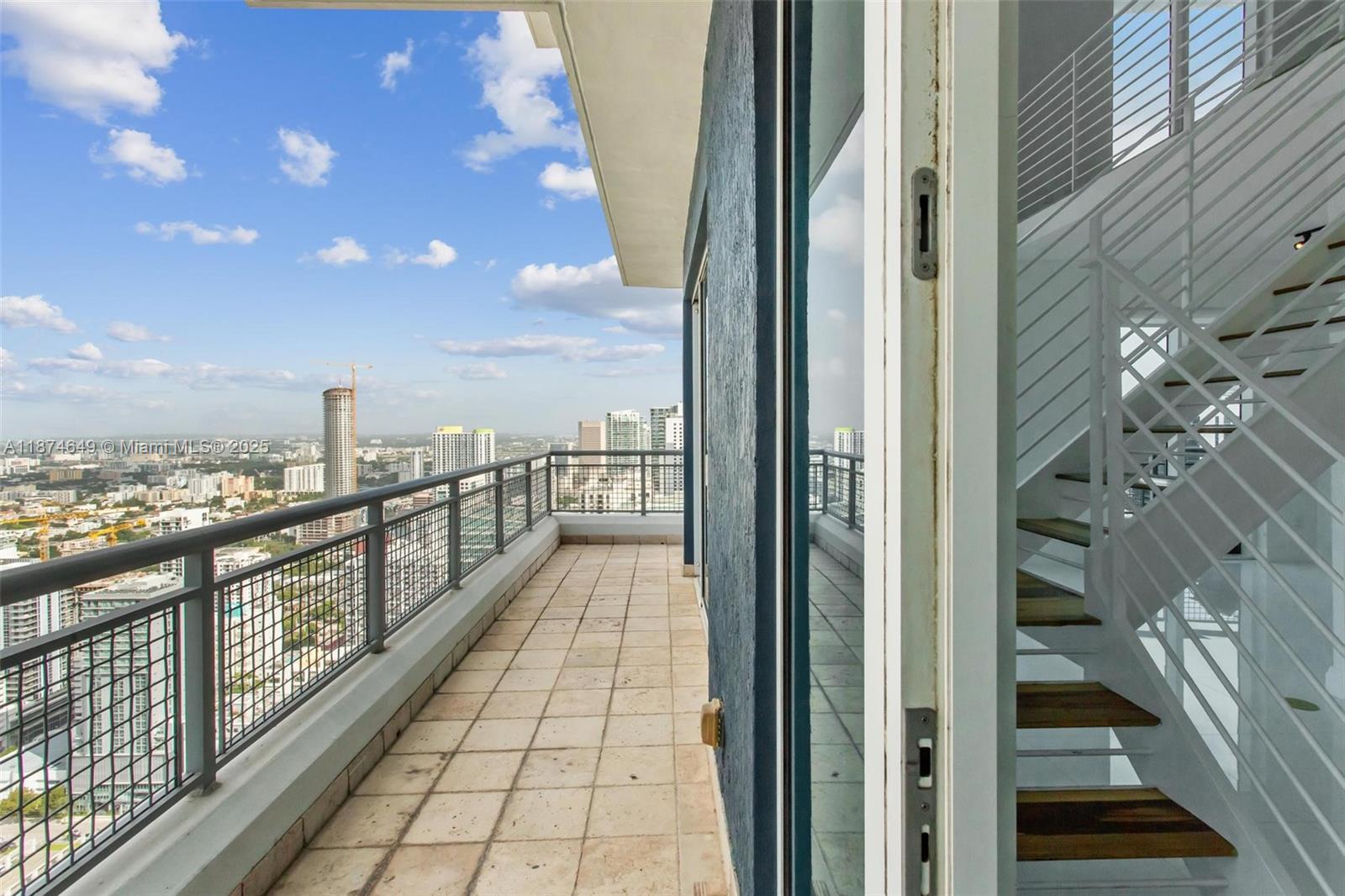 60 SW 13th St # 4413