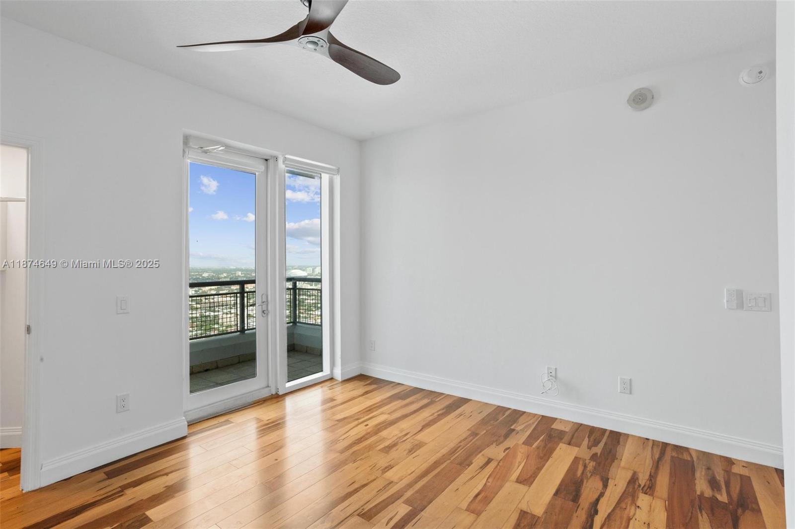 60 SW 13th St # 4413