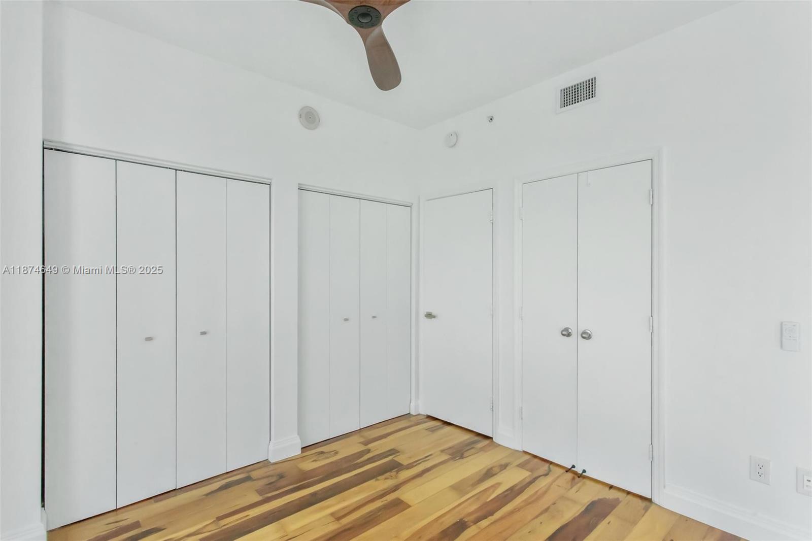 60 SW 13th St # 4413